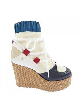 Chanel Boots Beige